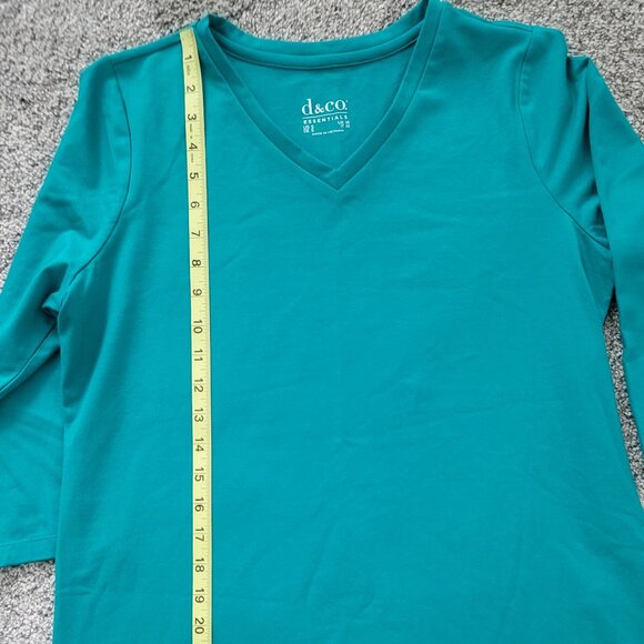 QVC D& CO  Green V-neck  3/4 Sleeve Shirt Small - Picture 9 of 12